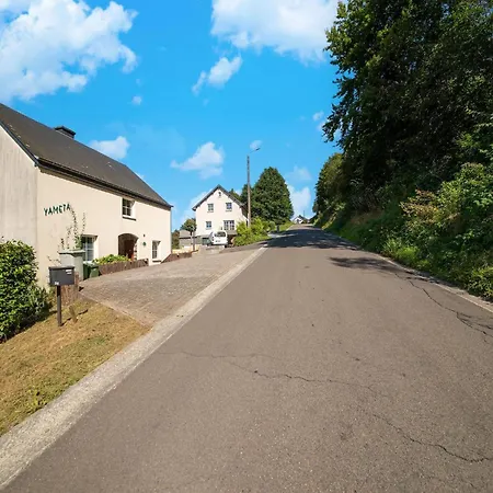 Apartamento Forest-edge Hideaway, Bouillon, Cleaning Included